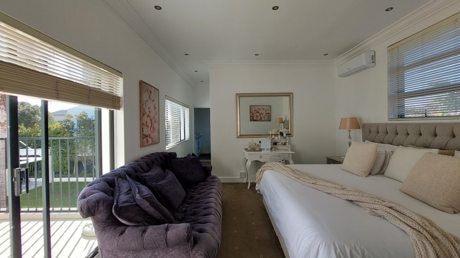 5 Bedroom Property for Sale in Sunset Beach Western Cape